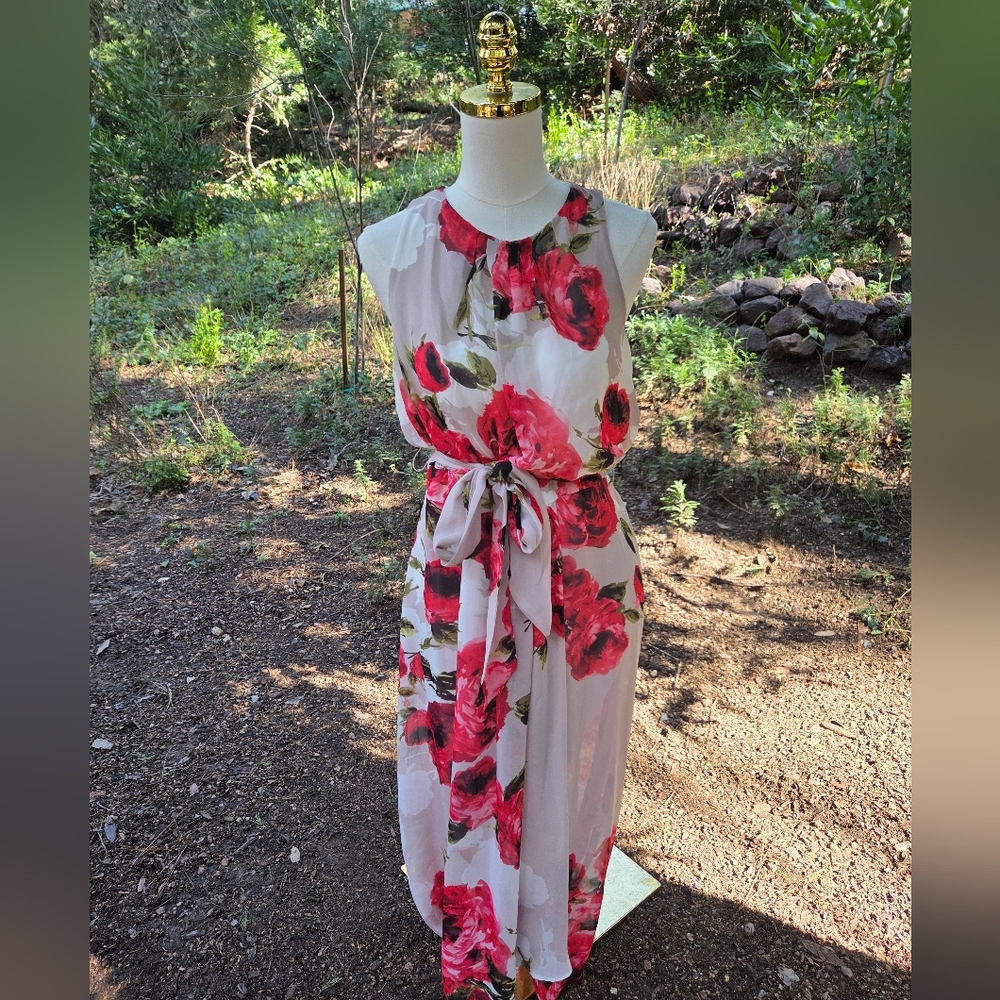 Shelby & Palmer White‎ Cream Halter Floral Maxi Dress